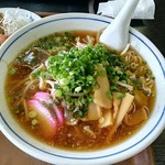 お食事処 なるみ - ラーメン¥540