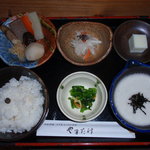 自然薯料理　やまたけ - 自然薯とろろご膳