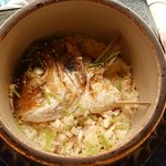 Akasaka Kikunoi - 鯛御飯　胡麻　三つ葉
　うま味がたっぷり～