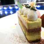 Toshi Yoroizuka - ベルナール