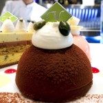 Toshi Yoroizuka - ジャン・ピエール