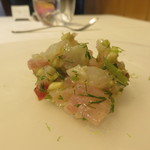 ウシマル - こしょう鯛、黒鯛、真鯛を使ったタルタル