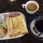 ウルルカフェ - お味噌汁にミニおにぎりにも！