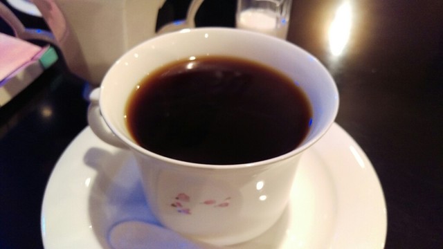 スプーンハウスＭ 天童のカフェ &ndash; 落ち着く空間と美味しいドリンク