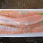 手島商店 - トラウトサーモン　ハラス