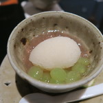 日本料理 晴山 - 29年9月　無花果、アイス、葡萄