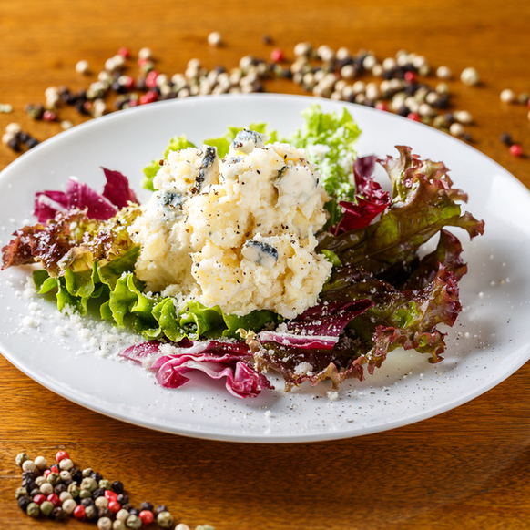 Loites レストラン 飲食店の検索 ゴルゴンゾーラチーズを混ぜ込んだお酒によく 新宿個室イタリアン肉 チーズark新宿東口駅前店