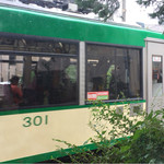 亞細亞食堂サイゴン - 窓の近くの席は世田谷線を走る電車がよく見えます。