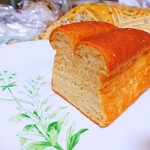 カフェ ストウブ - 豆乳ブリオッシュ・1/2カット