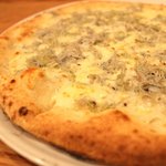 Trattoria Pizzeria Pireus - ピッツァ