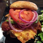 Red Robin Gourmet Burgers and Brews - 料理写真:Madlove Burger(アップ)♪