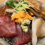 うを徳 - 2017.9 ヤケクソちらし（大間本鮪、ウニ、イクラ、イカ、愛知平貝、対馬穴子）