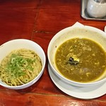 大衆中遊華食堂 八戒 - 〆の麺
