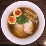 櫻井中華そば店 - 味玉中華そば 890円。