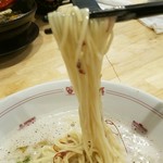 福島壱麺 - 麺リフト！