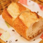 モンテ - ランチコース 1650円 のパン