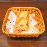 モンテ - ランチコース 1650円 のパン