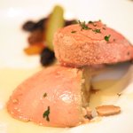 モンテ - ランチコース 1650円 の鶏レバーのパテ ポルト酒風味 はちみつを添えて