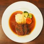 モンテ - ランチコース 1650円 の豚ばら肉の赤ワイン煮込み