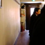 翔丸 - カウンター奥から見た、店内の模様となります