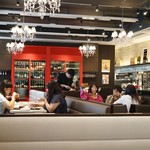 俺のフレンチ 博多 - 店内