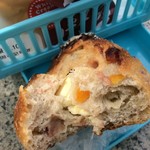 コアンドル - チーズと柑橘類も