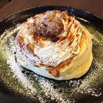 モンブランパンケーキ（1300円）※期間限定