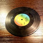 カフェー ブリキイヌ - レコード盤のコースター