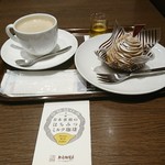 上島珈琲店 - 日本蜂蜜のはちみつミルク珈琲とモンブラン