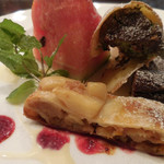 イルチンギアーレ - 自家製ミニデザート　盛り合わせ；アップ