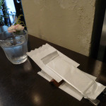 イルチンギアーレ - 内観；テーブルセッティング