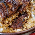 ご飯の間にも鰻が～！