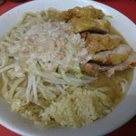 ラーメン二郎 - 十三度目：小豚。豚が若干塩辛かった以外は文句なしの上出来