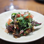 傳 - クリスピー鴨サラダ　取り分け後