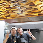 傳 - Gertシェフと長谷川さん