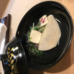 うを徳 - 海老芋、菊菜、松茸のお吸い物