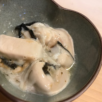 うを徳 - 巨大牡蠣！を4等分したもの