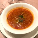 Bistro Cinq5 - 熱々で提供されるミネストローネ…熱っ！