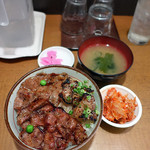 Sumiyaki Butadon Waton - とんとろ･タレ焼き丼＋キムチ