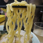 家系ラーメン 近藤家 - 麺