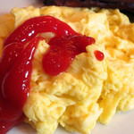 Richard Walker's Pancake House - 厚切りベーコンとスクランブルエッグ