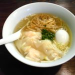 らーめん 三福 - 海老ワンタン　平麺　塩味