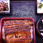 鰻料理専門店 曳馬野 - うな重(2310円) 肝焼きは別売り