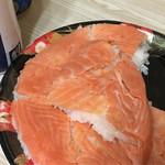 ジョイフルシマヤ - 街の老舗や新進気鋭の鱒寿司屋とはそもそものベクトルが違うとは言え、やっぱり鱒寿司は美味しいし、富山に住む者としては特別枠だ。

美味しい。

やっぱり美味ぇーわ。

鱒寿司ってば。

