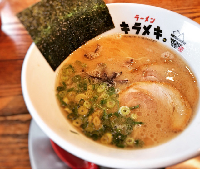 ラーメン月や>