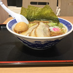 山岸一雄製麺所 - 横から！