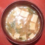 くろぎ - 鯛茶漬け 1000円 の味噌汁