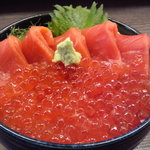 札幌市場めし　まるさん亭 - 紅鮭親子丼　【　２０１１年４月　】4