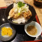 うまいものいっぱい いろはにほへと - 塩ザンギ丼