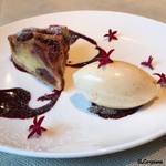 カーサ・デル・チーボ - プルーンのタルトとバニラジェラート